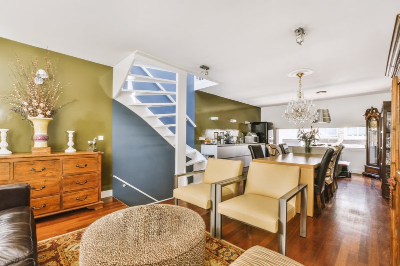 primero piso dentro de una casa acogedora dentro de 2 pisos